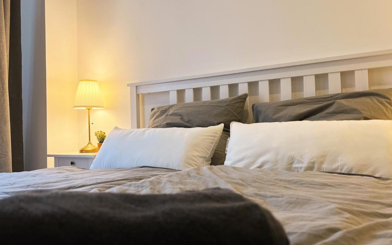 Modernes Studio Appartement Mit Leseecke Gernsbach Bagian luar foto